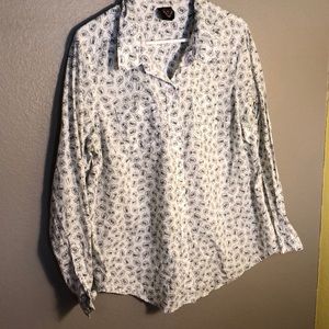 Rebel Wilson long sleeve button up shirt